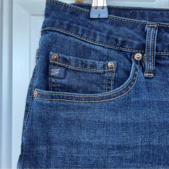 •Seven7• Women's Relaxed Denim Bermuda Shorts - Size 12 - Picture 3 of 9